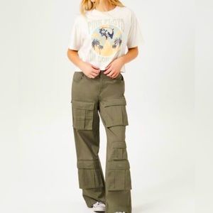 Pink Floyd Graphic Cropped Tee